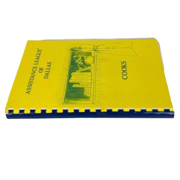 Assistance League Of Dallas Cooks Cookbook 1989 Spiral Bound Texas Recipes - Picture 2 of 12